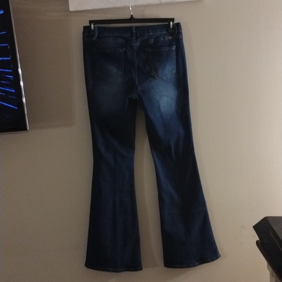 1822 Denim NWOT size 10 dark blue flare leg jeans - Picture 3 of 5